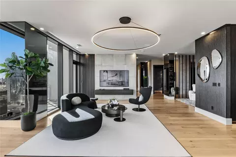 1409 Post Oak Blvd #2301, Houston, TX 77056