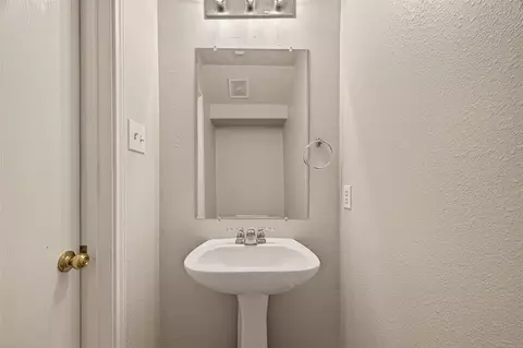 Bath - 1902 Flycaster Dr, Spring, TX 77388 photo 1 of 4