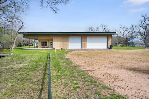 804 Robson, Columbus, TX 78934