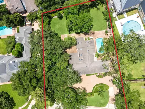 626 Rocky River Rd, Houston, TX 77056