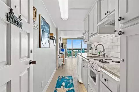 415 E Beach Dr #801, Galveston, TX 77550