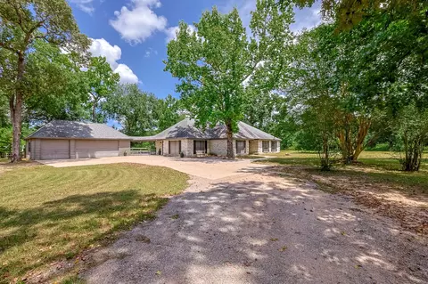 9214 Shady Ln, Magnolia, TX 77354