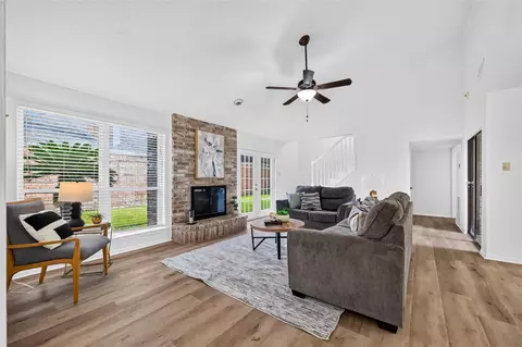2939 Ashford Trail Dr, Houston, TX 77082