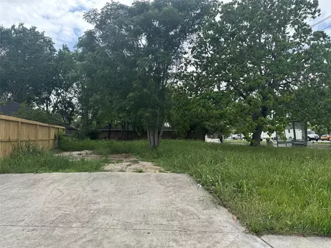 3902 Southlawn St, Houston, TX 77021
