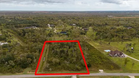 32003 Bayou Bnd, Richwood, TX 77515