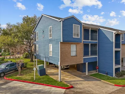 18519 Egret Bay Blvd #1802, Houston, TX 77058