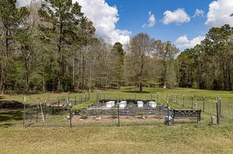 Exterior - 188 Pullin Rd, Corrigan, TX 75939 photo 7 of 8