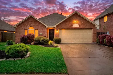 219 Spencer Lndg E, La Porte, TX 77571