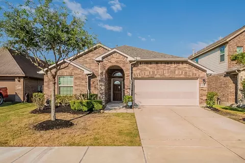 9610 Ocean Dr, Rosharon, TX 77583