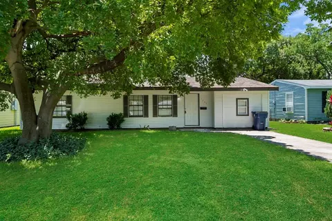 1805 1st Ave N, Texas City, TX 77590