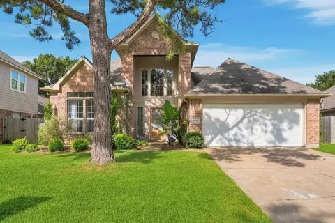 4006 Stonehurst Dr, Pearland, TX 77584