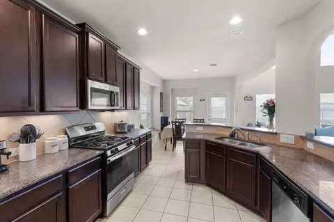 2314 Red Slate Dr, Rosharon, TX 77583