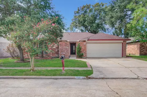 7319 Skybright Ln, Houston, TX 77095