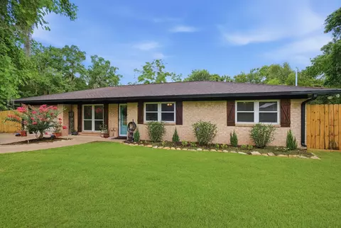 504 County Road 825, West Columbia, TX 77486