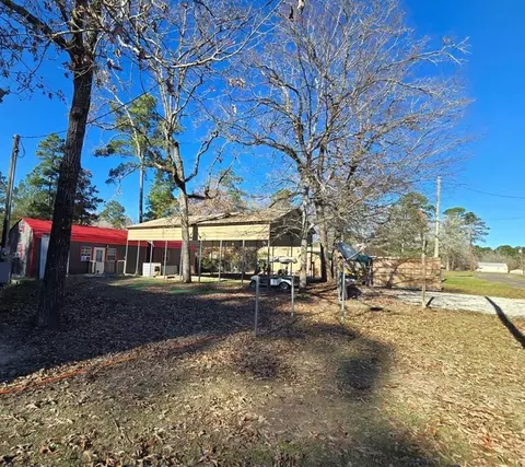 285 Pinewood Dr, Trinity, TX 75862 photo 1