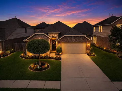 13806 Kodiak Brown Bear St, Crosby, TX 77532