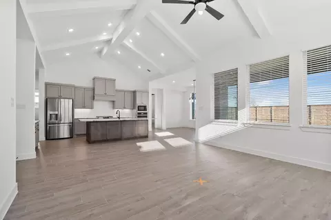 Living - 12223 Warbler Dr, Mont Belvieu, TX 77523 photo 4 of 4