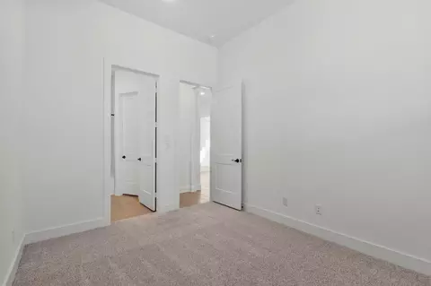 Bedroom - 12223 Warbler Dr, Mont Belvieu, TX 77523 photo 6 of 8