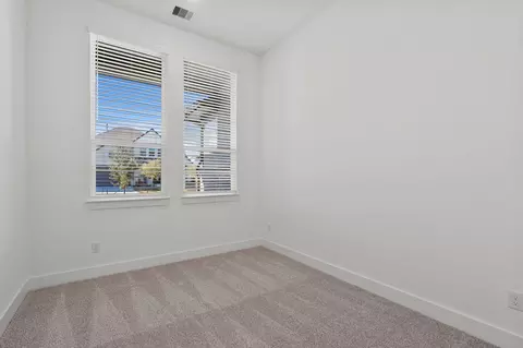 Bedroom - 12223 Warbler Dr, Mont Belvieu, TX 77523 photo 5 of 8