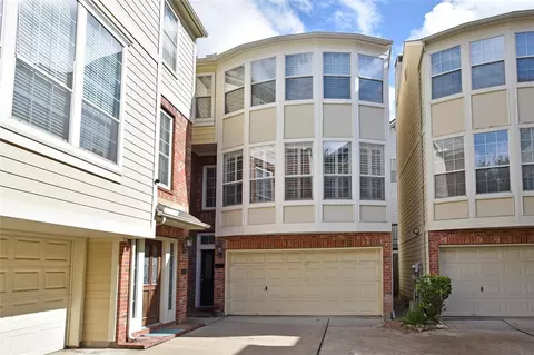 2645 Helena St, Houston, TX 77006