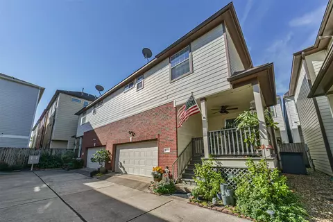 1430 W 24th St, Houston, TX 77008