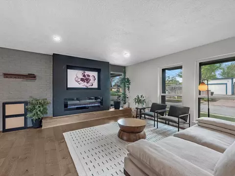 5041 Nina Lee Ln, Houston, TX 77092