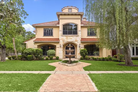 4601 Birch St, Bellaire, TX 77401