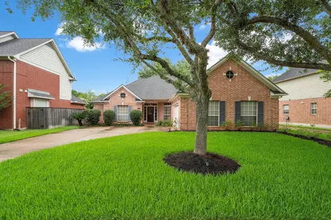 7319 Emerald Glen Dr, Sugar Land, TX 77479