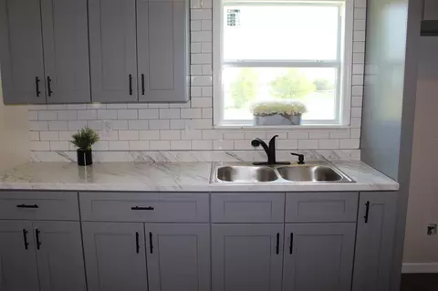 Kitchen - 2547 Bob Mathews St, Bedias, TX 77831 photo 4 of 4
