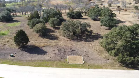 100 Labrador Ln, Columbus, TX 78934