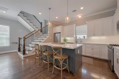 2604 Bevis St #E, Houston, TX 77008