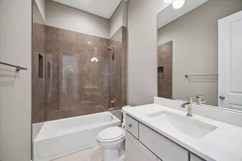 Bath - 15910 Mango Tango Dr, Conroe, TX 77302 photo 1 of 8