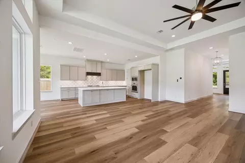 Living - 15910 Mango Tango Dr, Conroe, TX 77302 photo 2 of 3