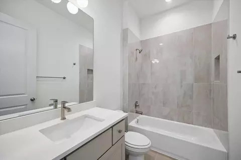 Bath - 15910 Mango Tango Dr, Conroe, TX 77302 photo 5 of 8