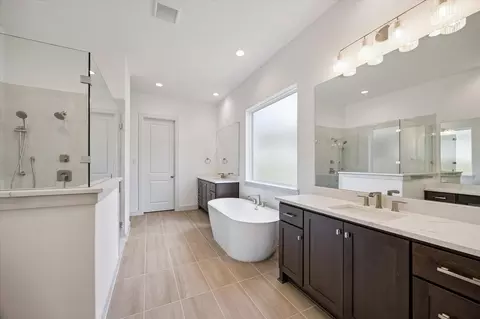 Bath - 15910 Mango Tango Dr, Conroe, TX 77302 photo 2 of 8