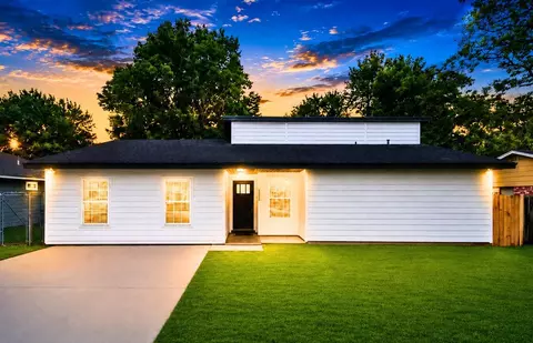 8333 Lanham Ln, Houston, TX 77075