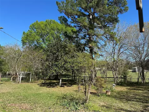 Exterior - 20136 Moriarty Rd, Richards, TX 77873 photo 9 of 12
