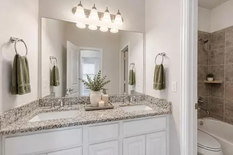 Bath - 9952 Downey Emerald Dr, Conroe, TX 77385 photo 5 of 10