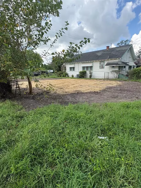 1408 Prairie St, Beaumont, TX 77701