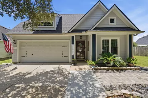 12915 Palm Leaf Ct, Houston, TX 77044