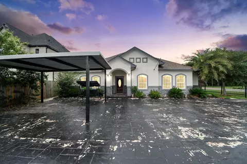 1202 Niagara St, Houston, TX 77051