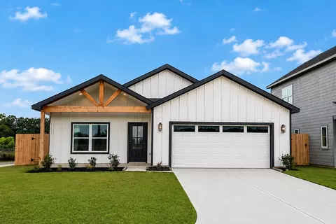 25633 John Wayne Rd, Splendora, TX 77372