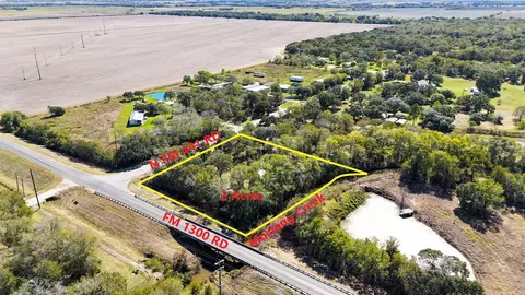 6253 N Fm 441 Rd, El Campo, TX 77437