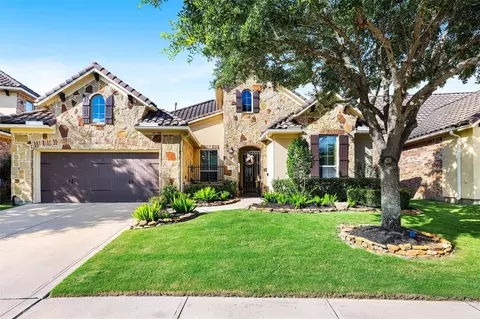 87 Lake View Loop, Fulshear, TX 77441