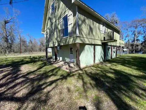 201 Ferguson Dr, Cleveland, TX 77327