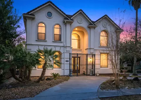 4039 Browning St, West University Place, TX 77005