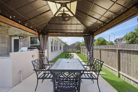 Exterior - 3811 Oakmist Bend Ln, Spring, TX 77386 photo 3 of 4
