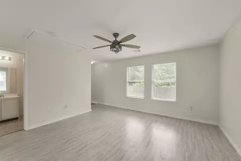 Living - 839 Autumn Point Ln, Spring, TX 77373 photo 4 of 4