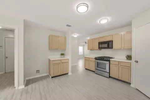 Kitchen - 839 Autumn Point Ln, Spring, TX 77373 photo 2 of 4