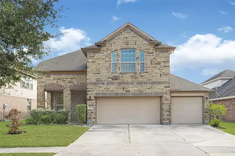 6806 Hunters Trace Ln, Baytown, TX 77521